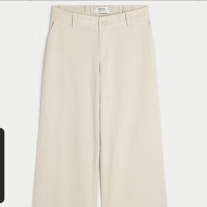 Hollister Cream Low-Rise Wide Leg Trousers